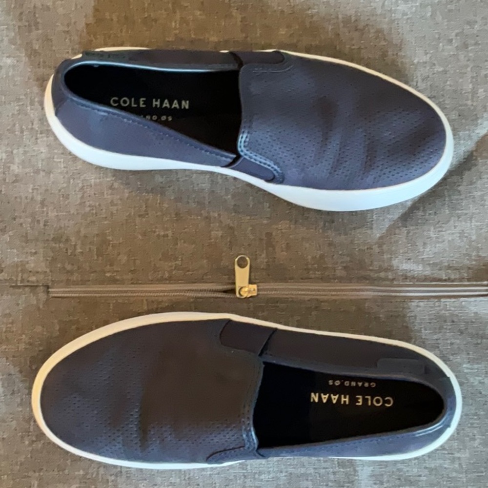 Cole Haan Women Navy Slip-On GrandOs Loafers - Picture 2 of 3